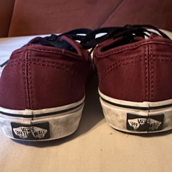 Vans Off The Wall Burgundy Canvas Sneakers Men’s 7 Women’s 8.5 - Picture 4 of 7